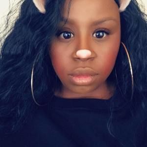 Meet your Posher, Alona